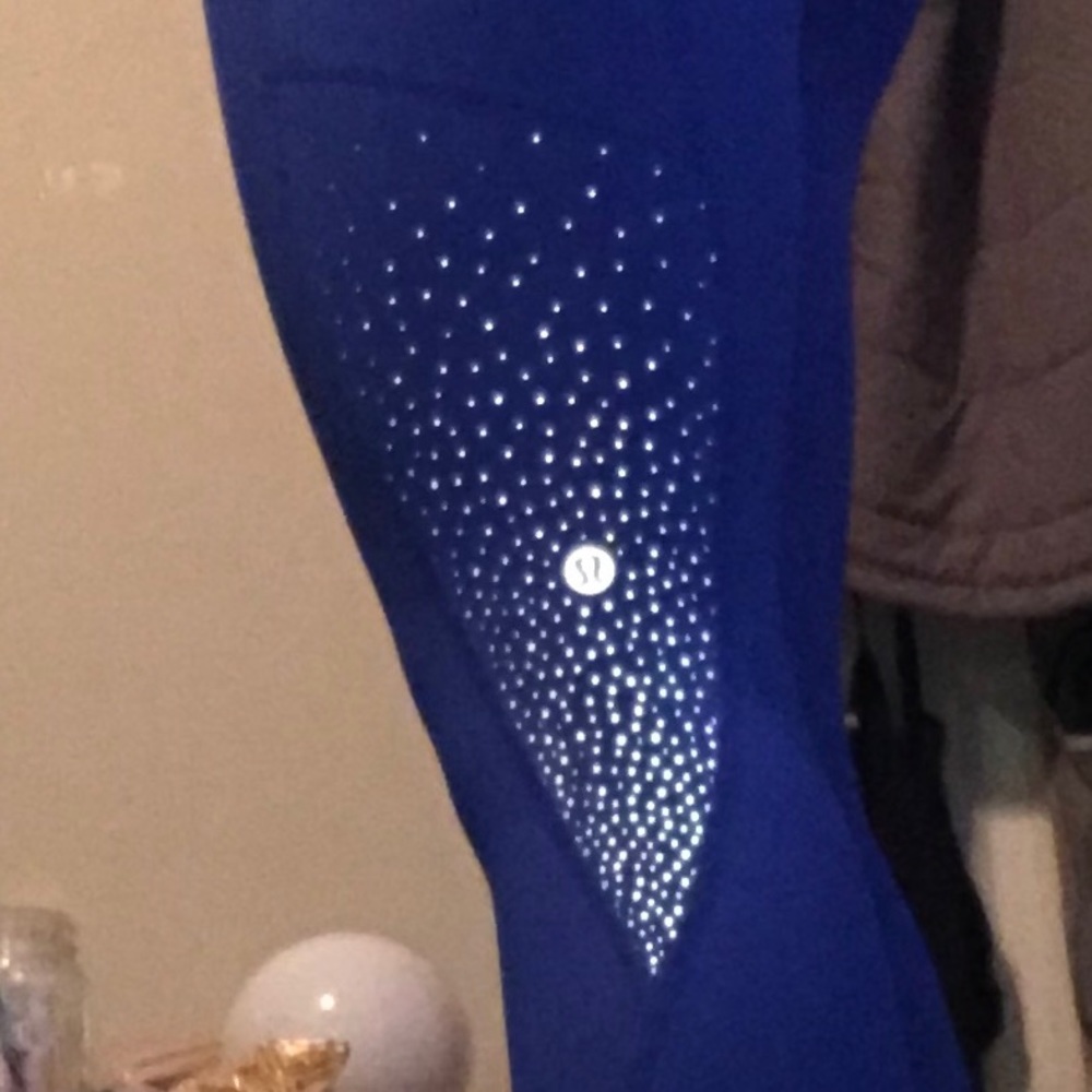 Lululemon Size 4 Cropped Leggings
